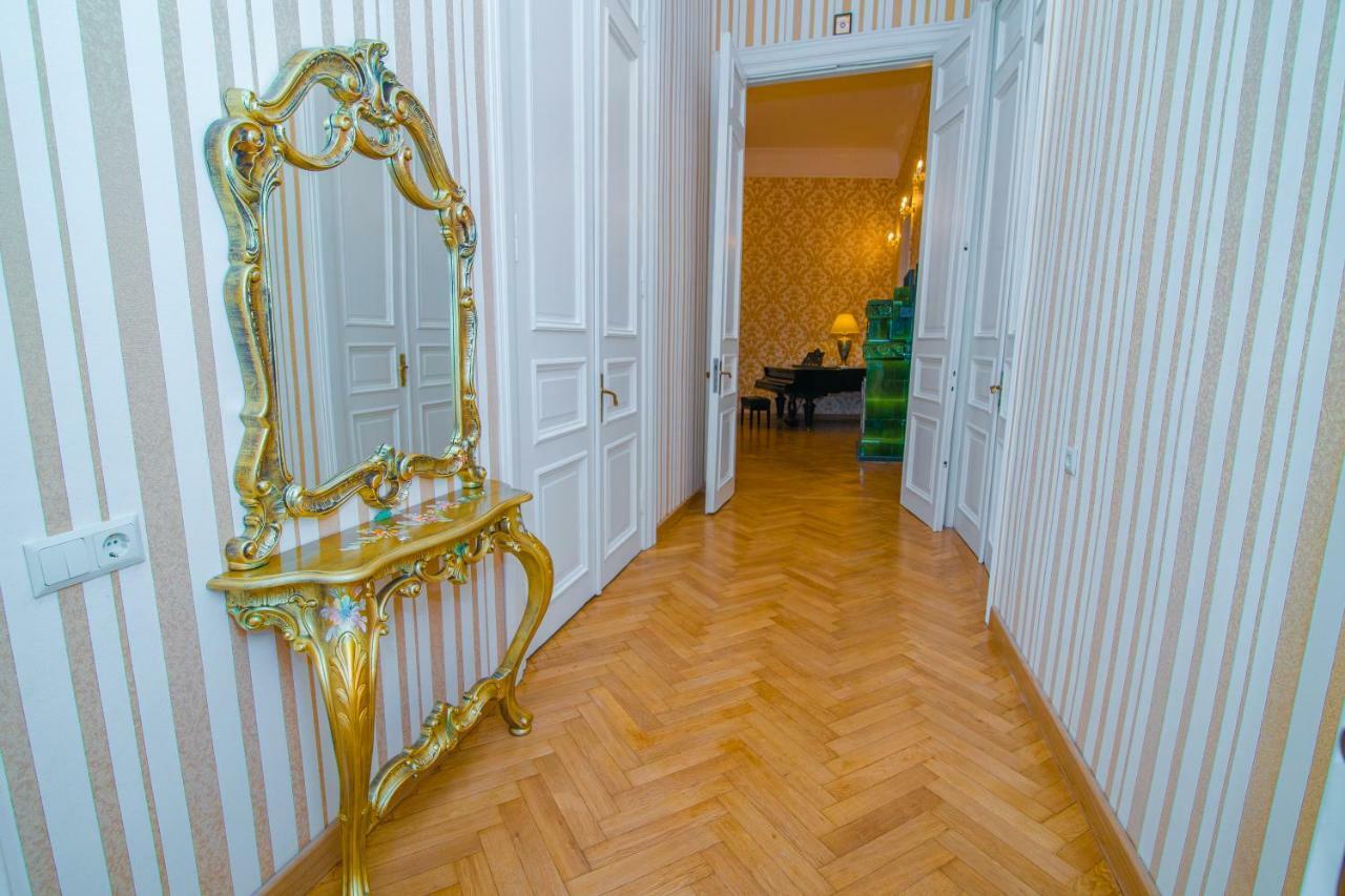 Апартаменты SOLO IN CITY Тбилиси Экстерьер фото