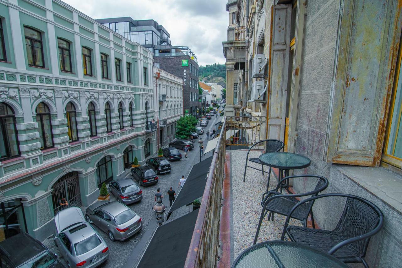 Апартаменты SOLO IN CITY Тбилиси Экстерьер фото